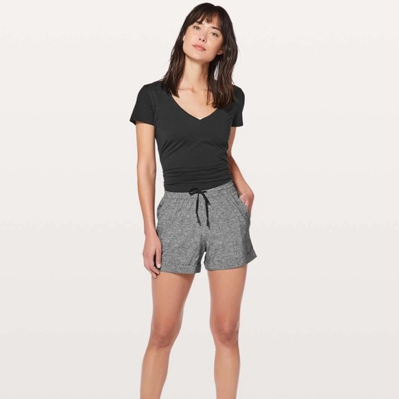 Lululemon Spring Break Away Short 3" Heather Lux Multi Black | SIZE 4 - Picture 1 of 5